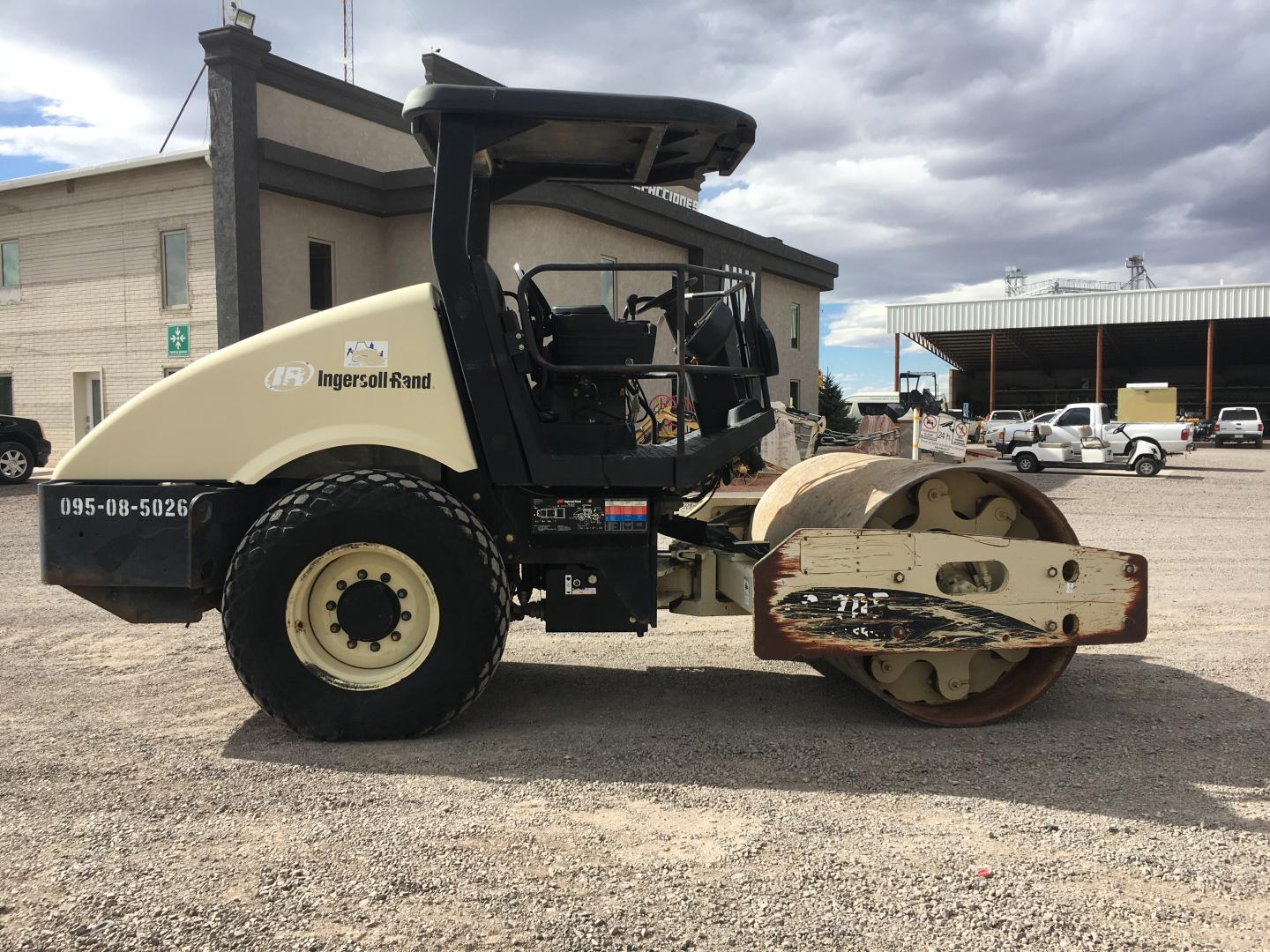 ./imagenes/INVOICE/2019/15866/COMPACTADOR INGERSOLL RAND_SD-70D TF (3).JPG
